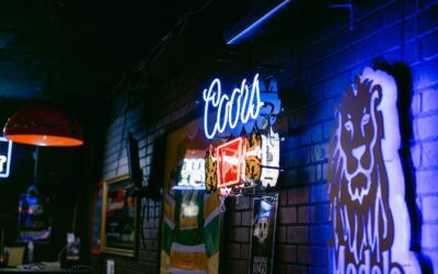 Celebrate Thanksgiving at Willie’s Lounge – Open All Day for Drinks & Good Company